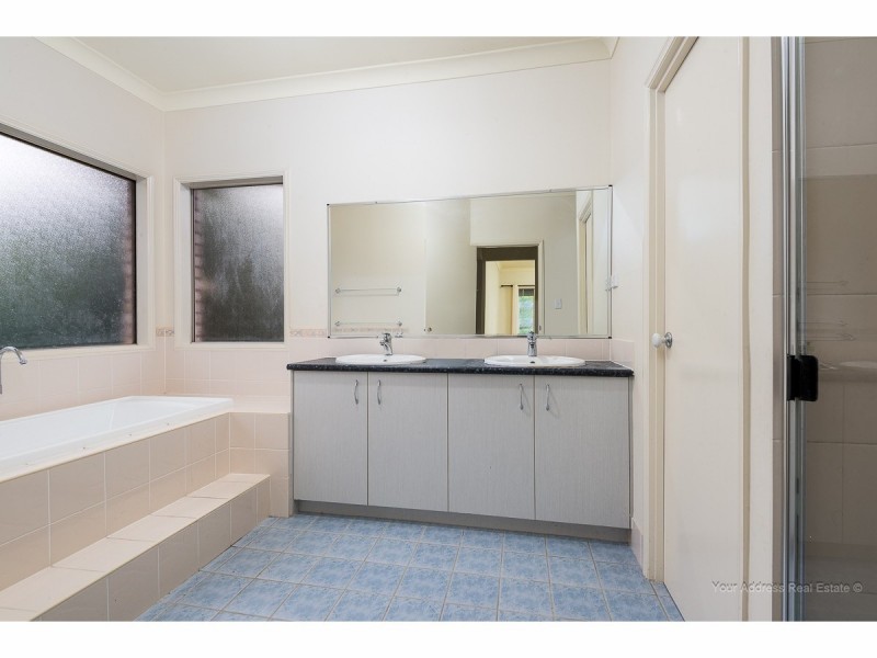 26-28 Belair Close, Park Ridge South QLD 4125