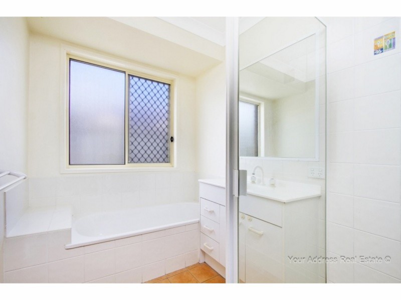 119 Overland Drive, Edens Landing QLD 4207
