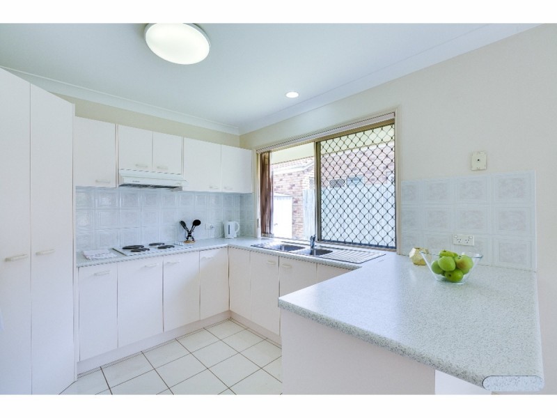 53 Serrata Circuit, Forest Lake QLD 4078