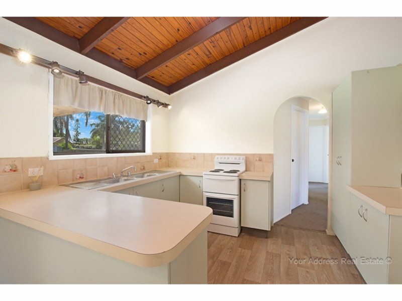 9 Volant Street, Regents Park QLD 4118