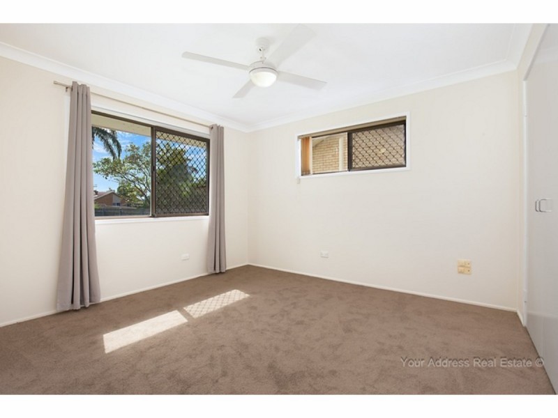 9 Volant Street, Regents Park QLD 4118