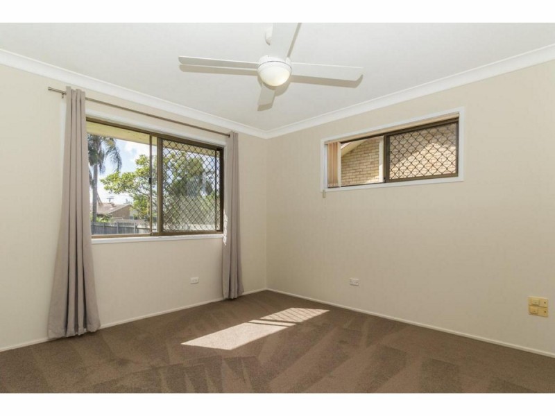 9 Volant Street, Regents Park QLD 4118