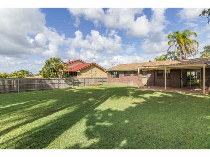 9 Volant Street, Regents Park QLD 4118