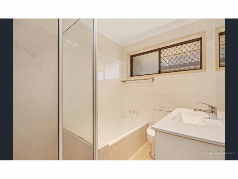40 Whitcomb Street, Hillcrest QLD 4118