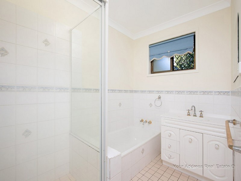 16 Ranchwood Avenue, Browns Plains QLD 4118