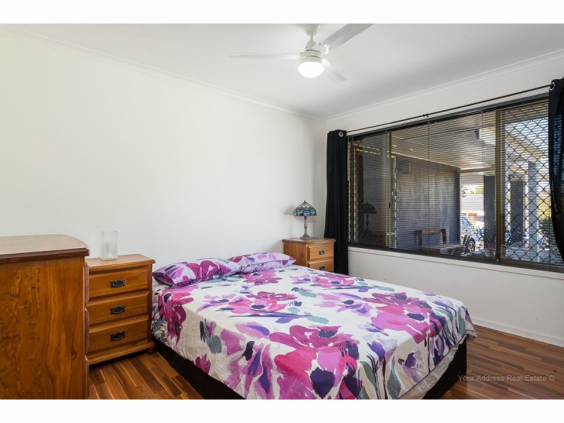 25 Owens Crescent, Regents Park QLD 4118