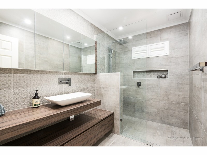 9 Barry Street, Boronia Heights QLD 4124