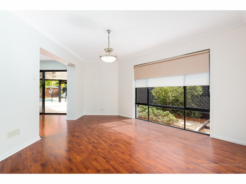 15 Oakview Circuit, Brookwater QLD 4300