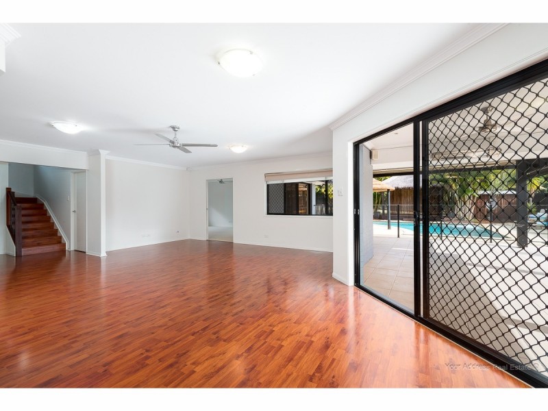 15 Oakview Circuit, Brookwater QLD 4300