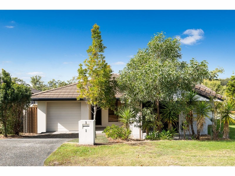 1/1 Wyndham Circuit, Holmview QLD 4207