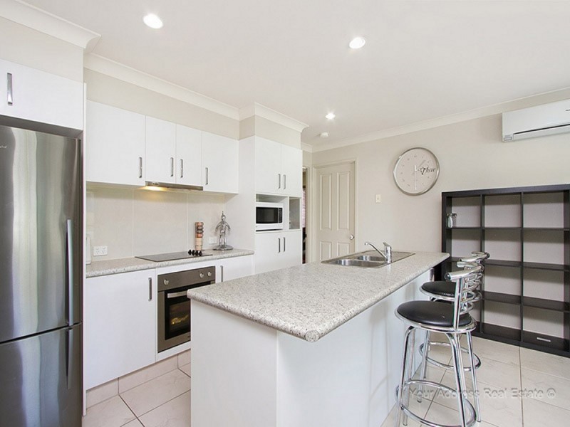 1/1 Wyndham Circuit, Holmview QLD 4207