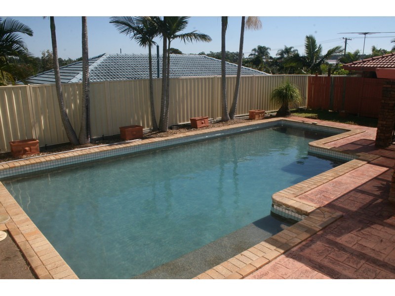 31 Corsloot Street, Regents Park QLD 4118
