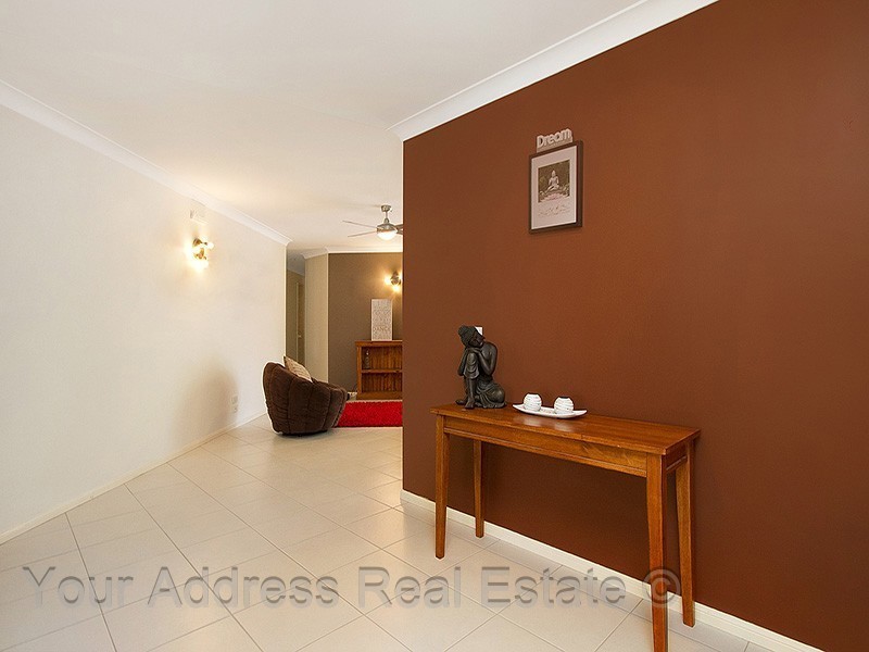 13 Cianthus Street, Regents Park QLD 4118