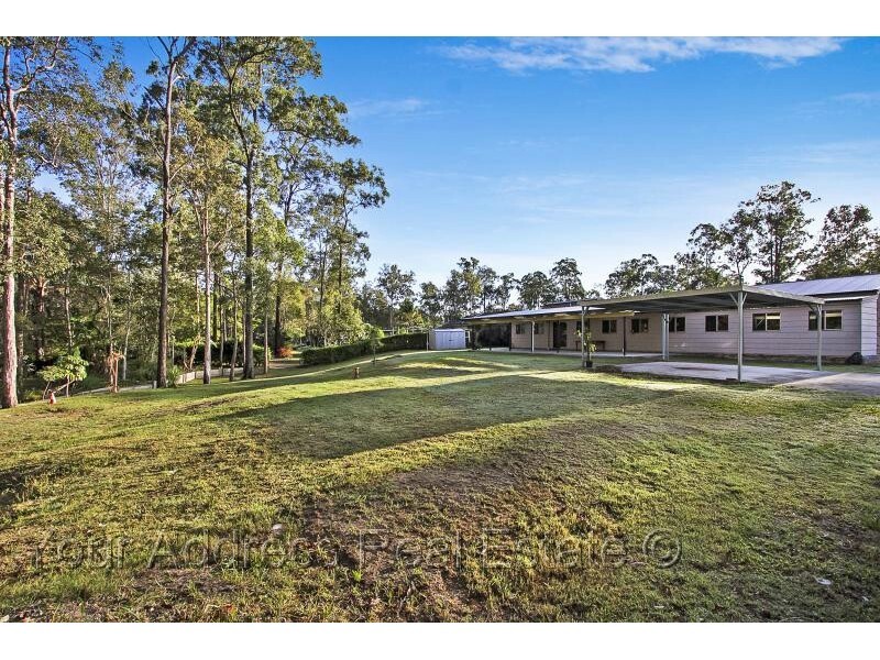 68 Holyrood Court, Munruben QLD 4125