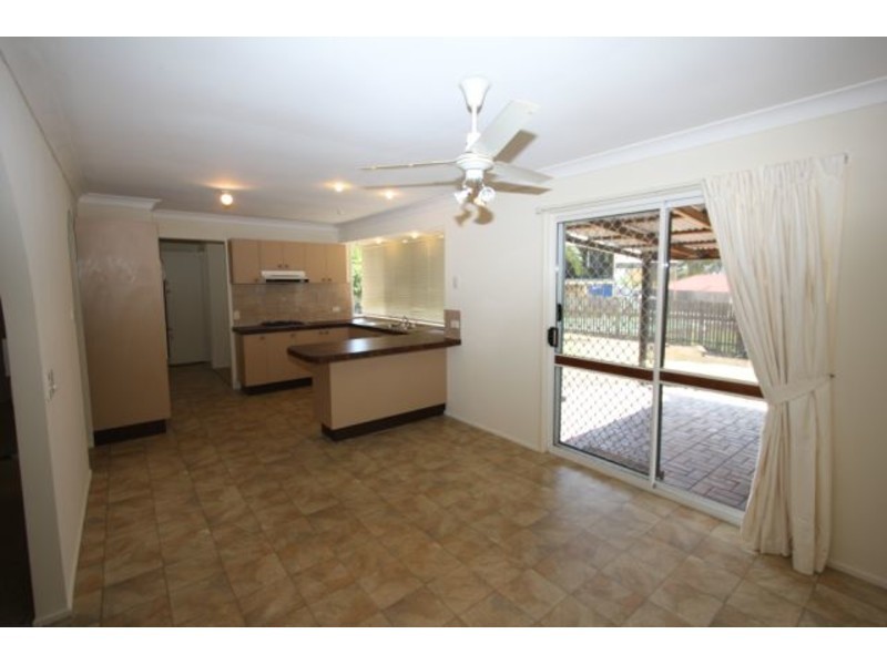 4 Flinders Crescent, Boronia Heights QLD 4124