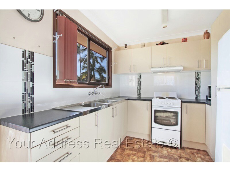 72 Waratah Drive, Crestmead QLD 4132