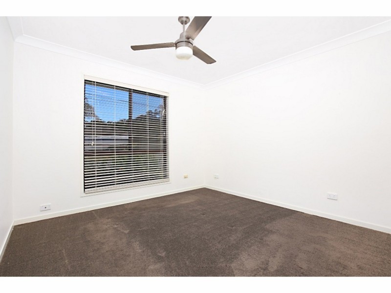 35 Lycoris Street, Crestmead QLD 4132