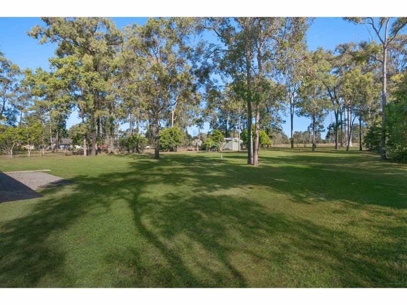 21-23 Quartz Close, Greenbank QLD 4124