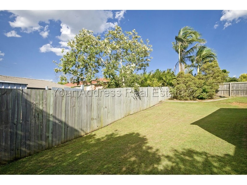 48 Solandra Circuit, Regents Park QLD 4118