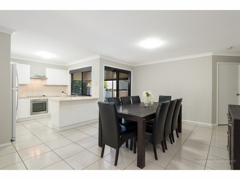 4 Riseborough Crescent, Crestmead QLD 4132