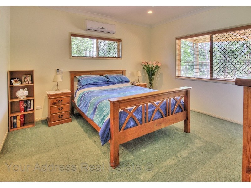 64 Bellenden Close, Munruben QLD 4125