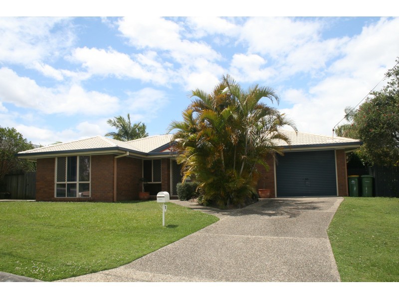 1 Watkinsia Court, Regents Park QLD 4118