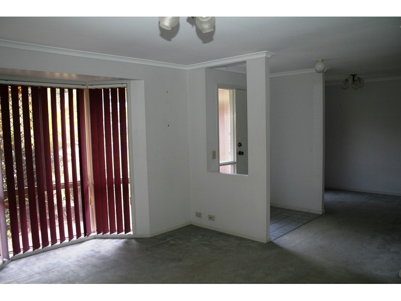 1 Watkinsia Court, Regents Park QLD 4118