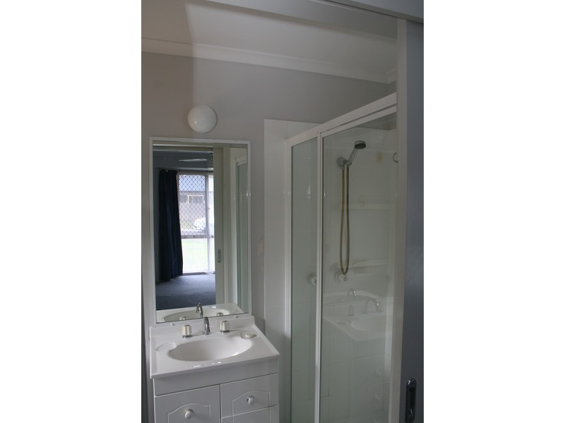 1 Watkinsia Court, Regents Park QLD 4118