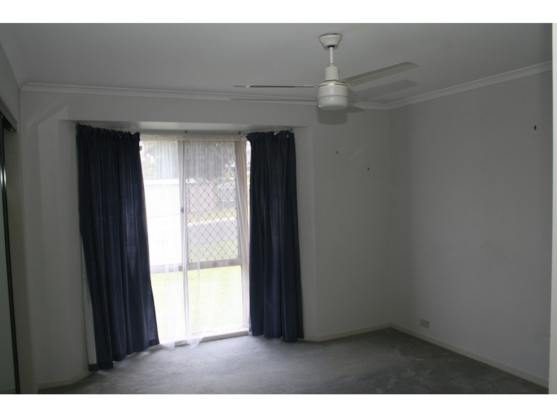 1 Watkinsia Court, Regents Park QLD 4118