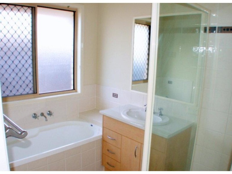 16 James Street, Crestmead QLD 4132