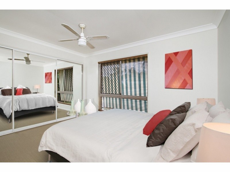 9 Indica Crescent, Regents Park QLD 4118