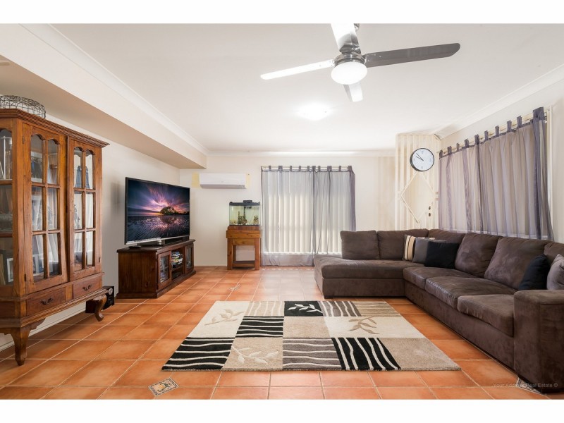 16 Lichen Court, Regents Park QLD 4118