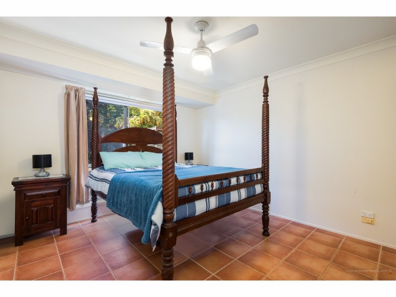 16 Lichen Court, Regents Park QLD 4118