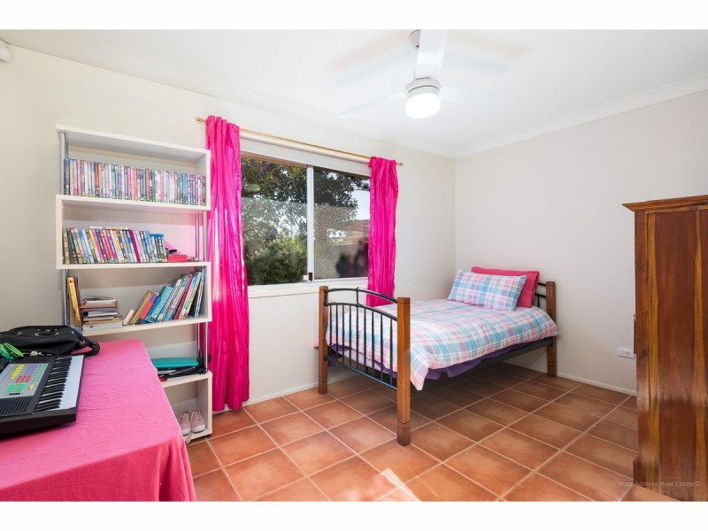 16 Lichen Court, Regents Park QLD 4118