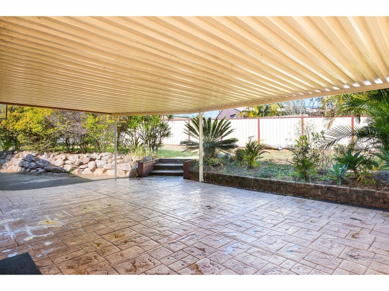 16 Lichen Court, Regents Park QLD 4118