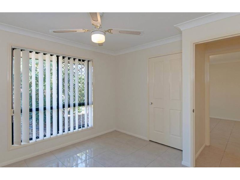 23 Lyrebird Lane, Bellbird Park QLD 4300