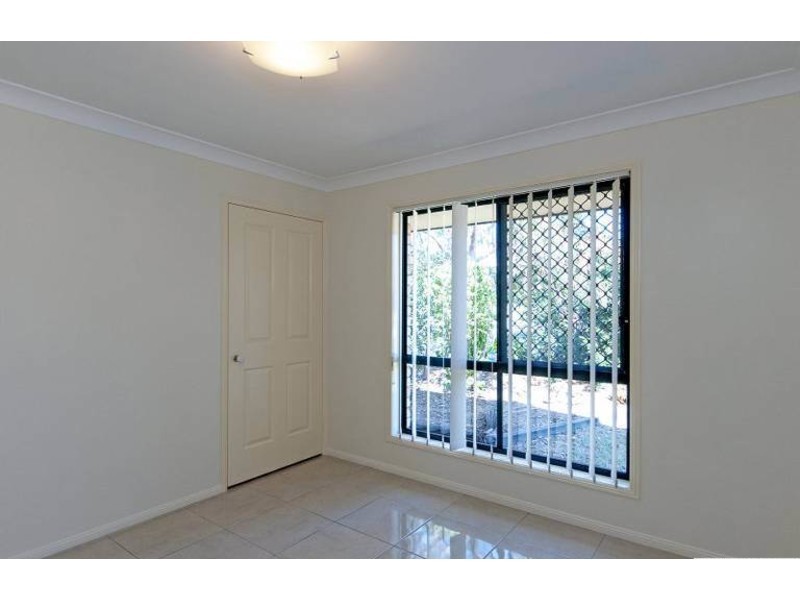 23 Lyrebird Lane, Bellbird Park QLD 4300