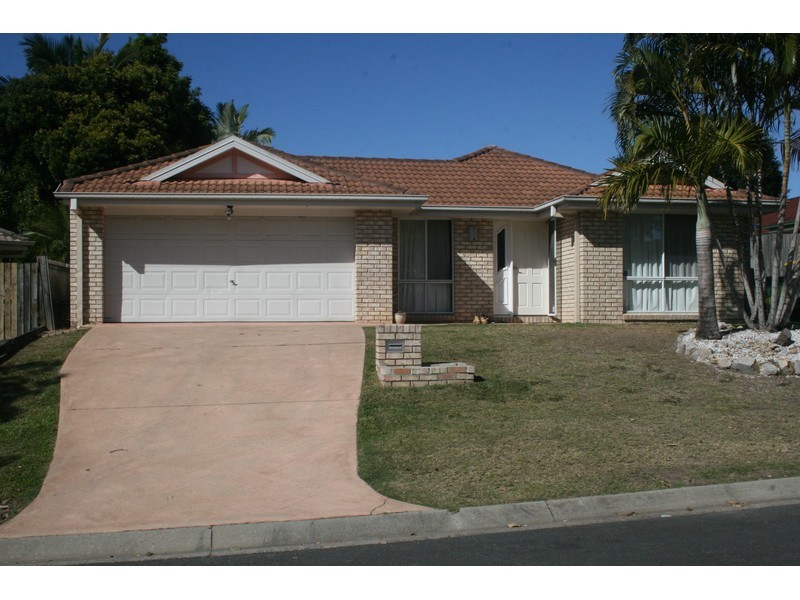 4 Tannadice Court, Regents Park QLD 4118