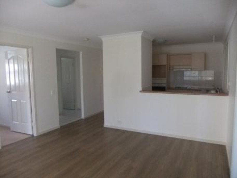 4 Tannadice Court, Regents Park QLD 4118