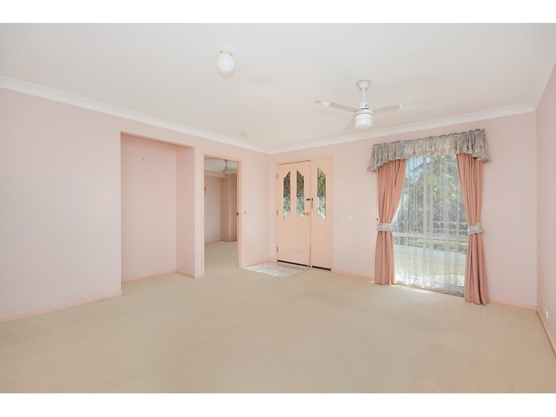 4 Tannadice Court, Regents Park QLD 4118