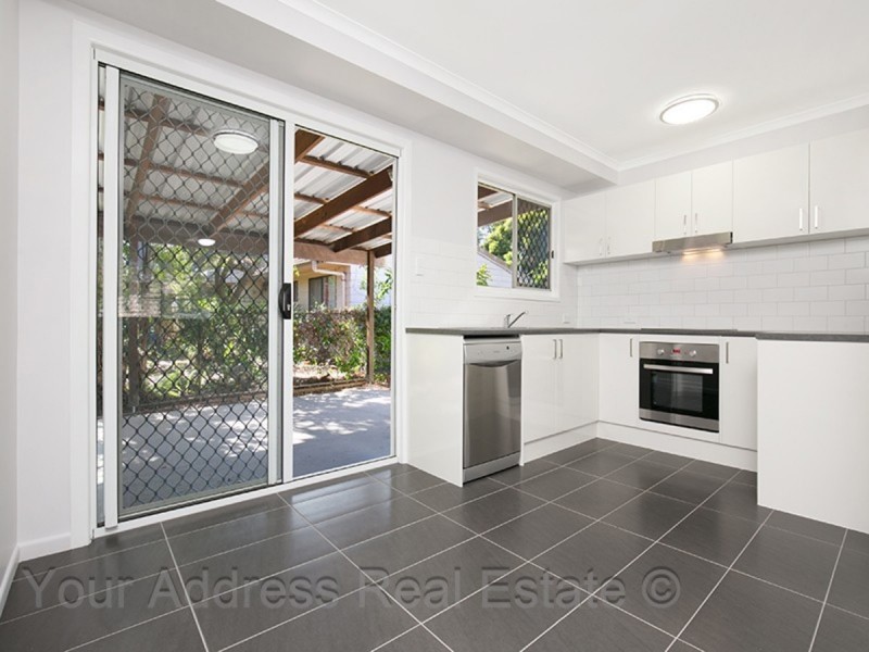 1 Peppermint Street, Crestmead QLD 4132