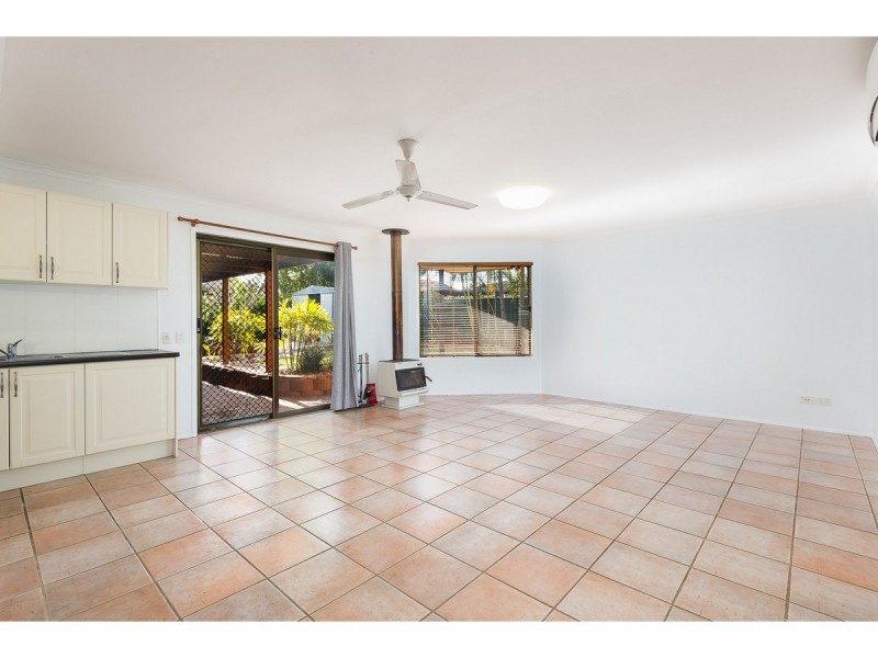 13 Bywater Street, Hillcrest QLD 4118