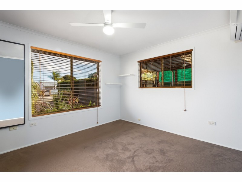 13 Bywater Street, Hillcrest QLD 4118