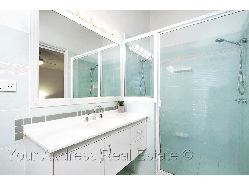 31 Diamantina Street, Hillcrest QLD 4118