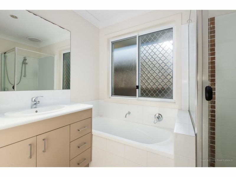 5 Kenilworth Crescent, Waterford QLD 4133