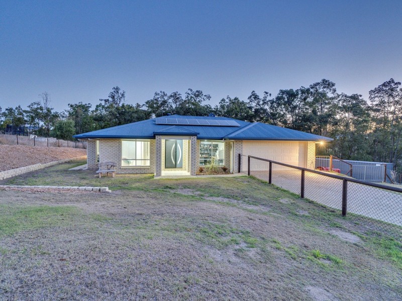 18-20 Pole Crescent, New Beith QLD 4124