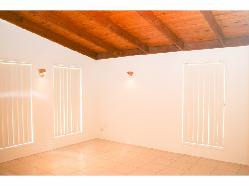 65 Estramina Road, Regents Park QLD 4118