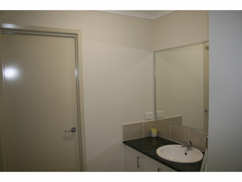 20-22 Cormorant Close, New Beith QLD 4124