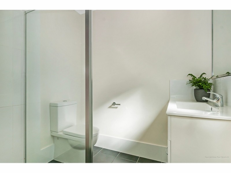 8A Clarendon Avenue, Bethania QLD 4205