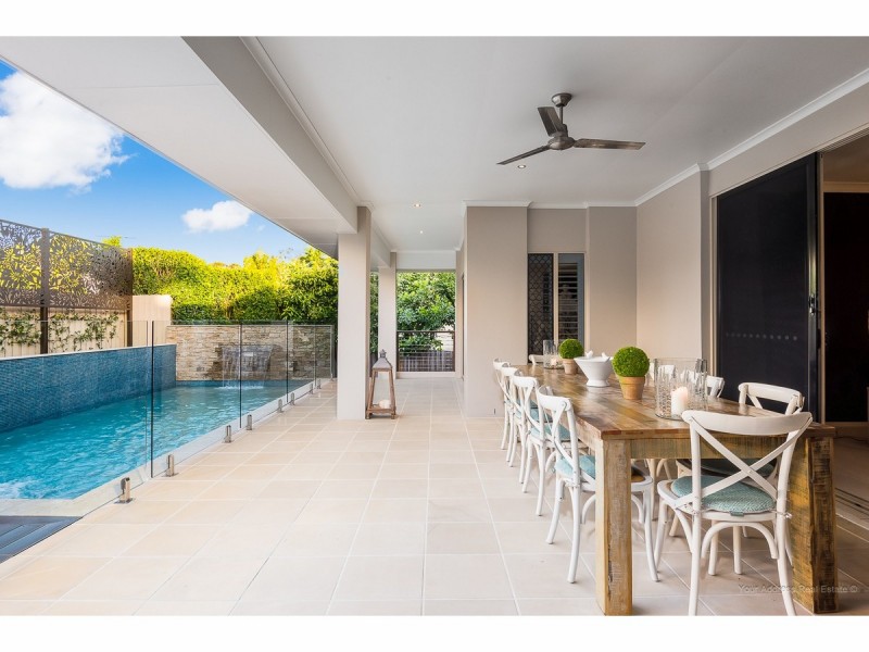 3 Seanna Place, Brookwater QLD 4300